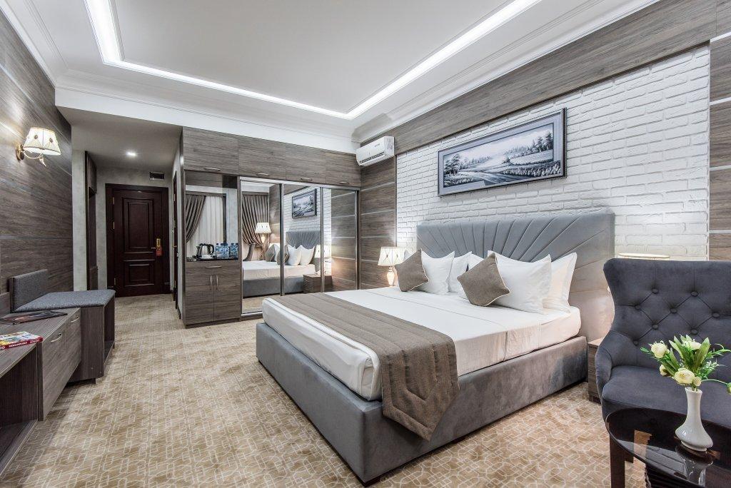 The Royal Mezbon Hotel & Spa ทาชเคนต์ ภายนอก รูปภาพ